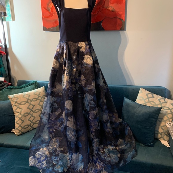 Eliza J size 10 navy blue formal dress - Picture 10 of 10